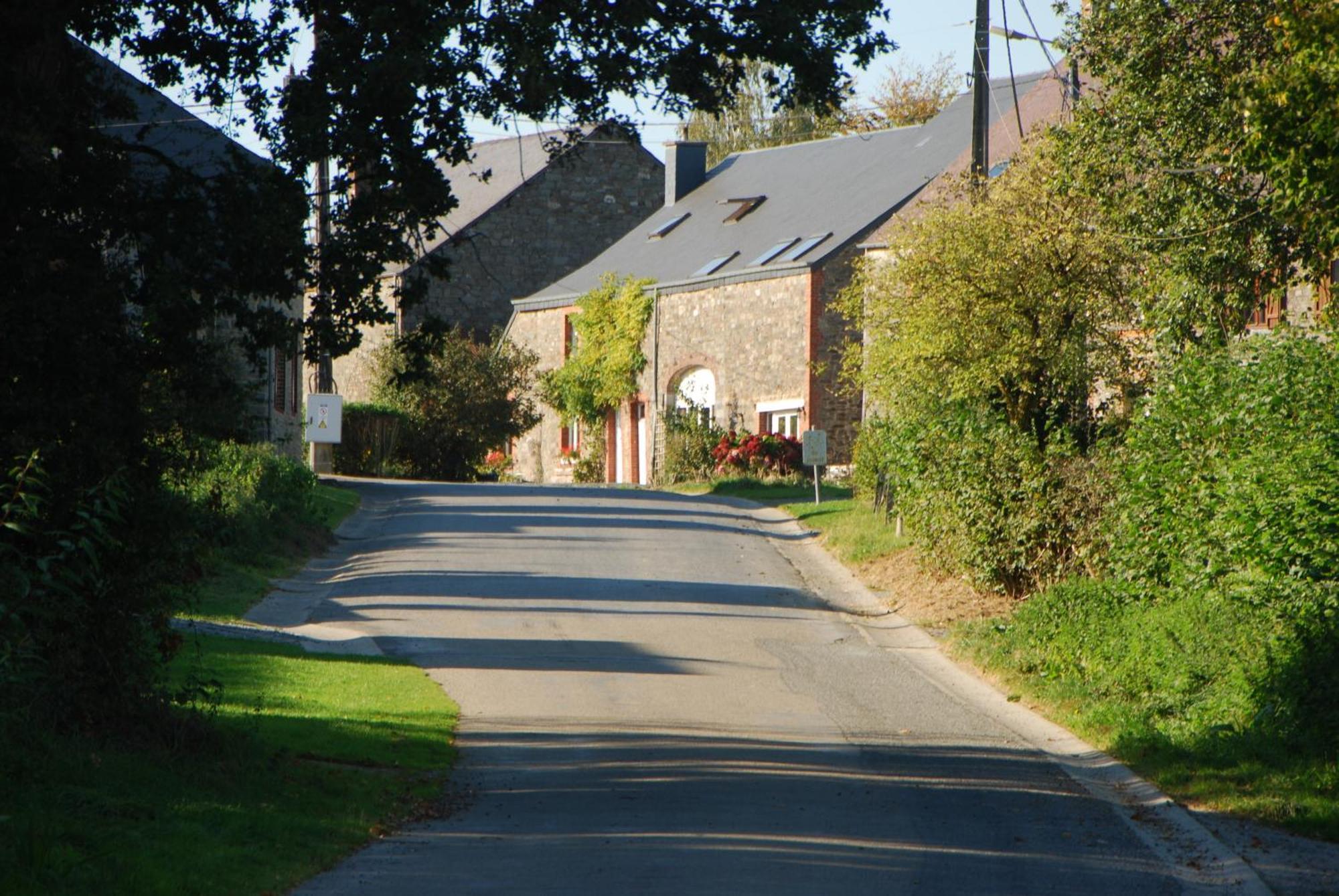 B&B Les Trois Voisins Bourseigne-Vieille Kültér fotó