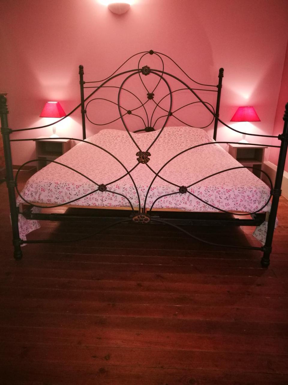 B&B Les Trois Voisins Bourseigne-Vieille Kültér fotó