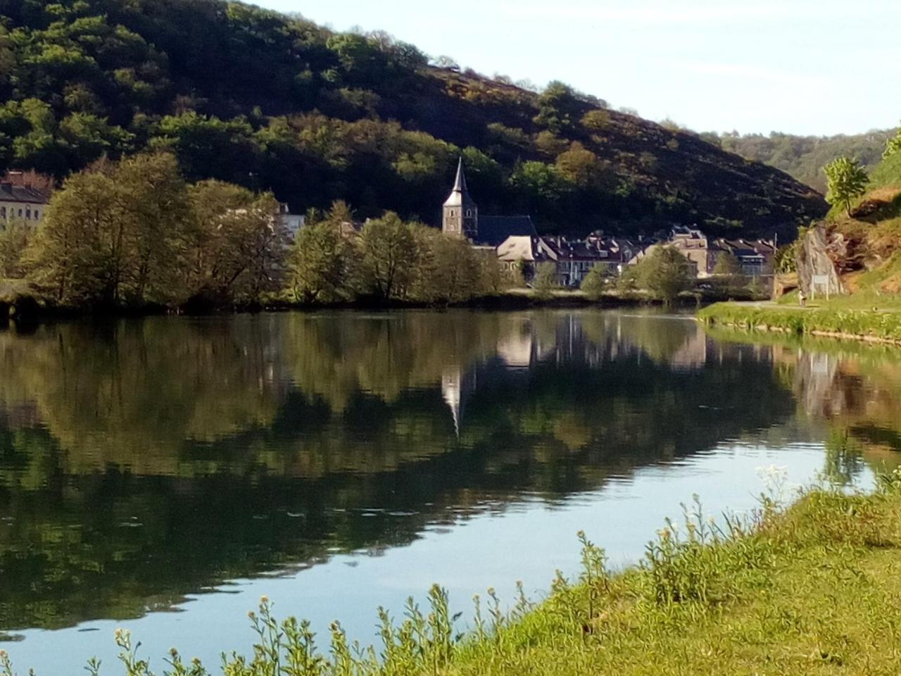 B&B Les Trois Voisins Bourseigne-Vieille Kültér fotó