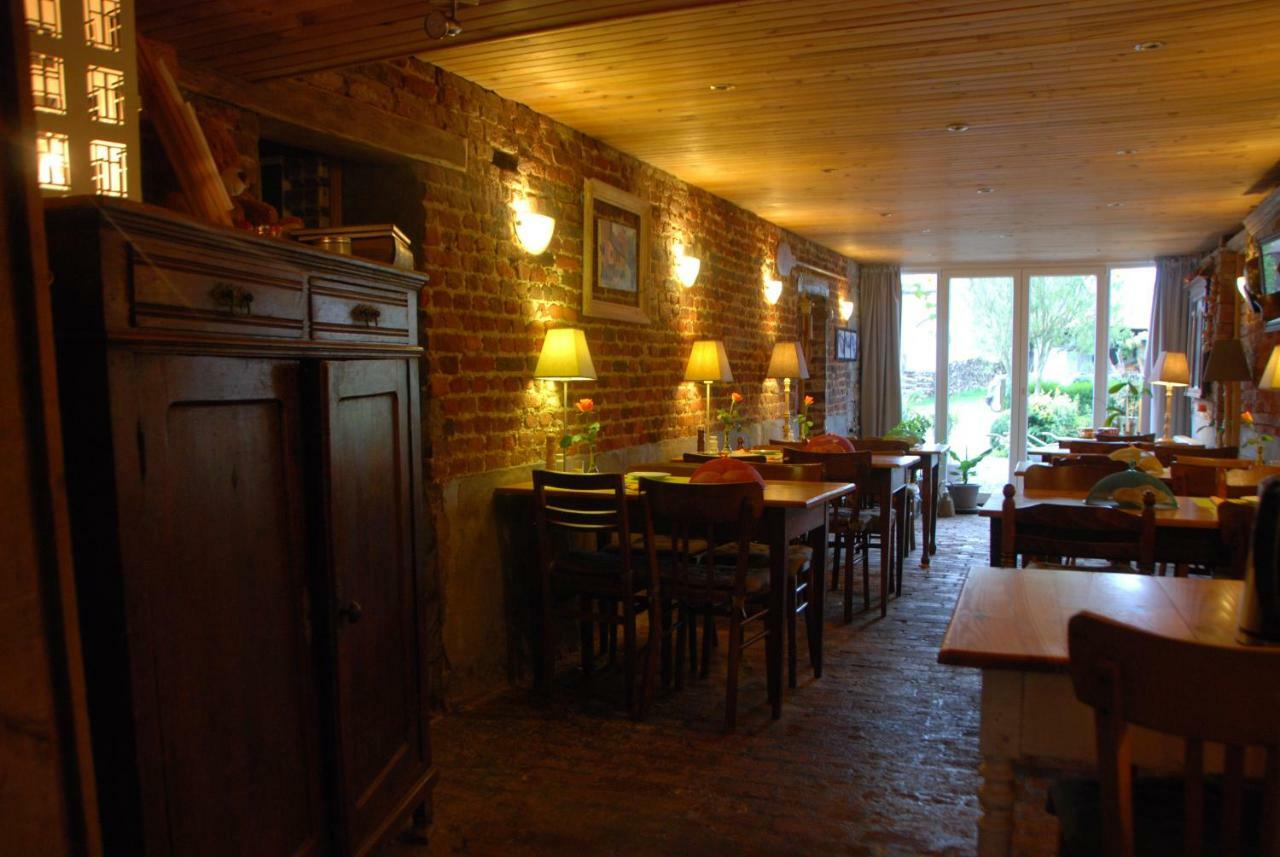 B&B Les Trois Voisins Bourseigne-Vieille Kültér fotó